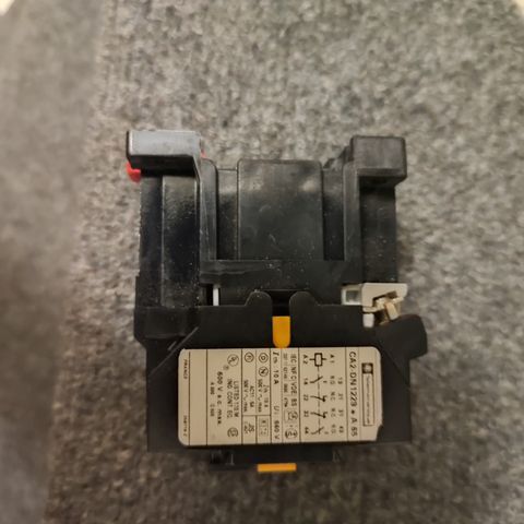 TELEMECANIQUE CA2-DN1229 A85 CONTACTOR RELAY