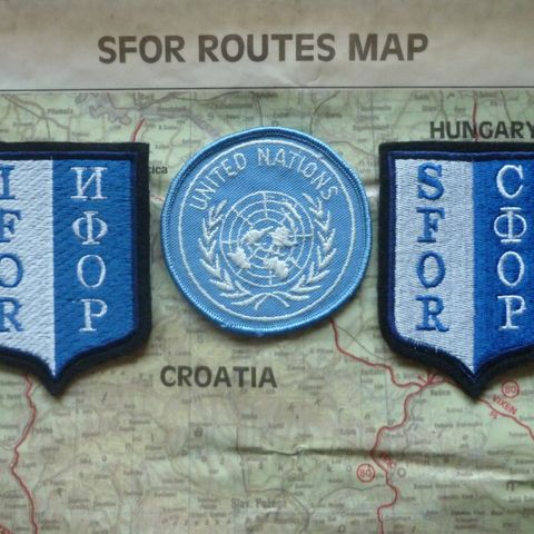 Originalt SFOR (Stabilization Force 1996-1998) BiH - Routes Map + Patches.