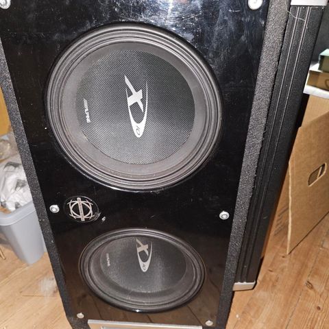 2x10" alpine type x pioneer spl 2000 forsterker  + 2 kondensator selges.