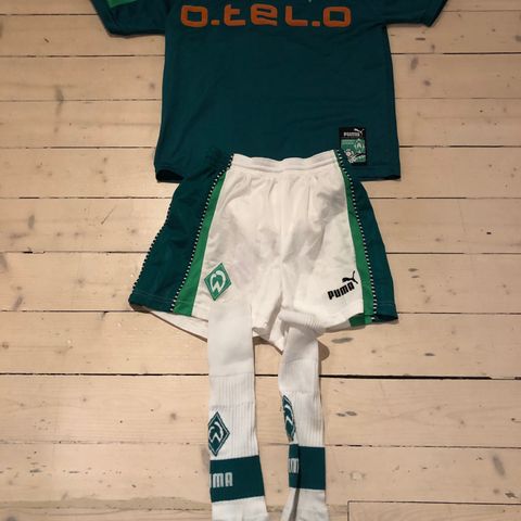 Werder Bremen - original 1997/98 fotballdrakt str 152 cm