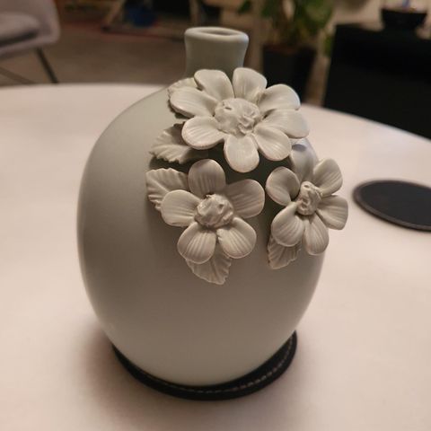 Ubrukt grønn vase