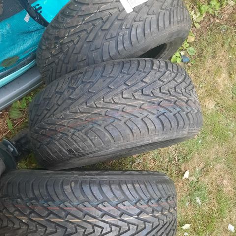 255/55R16 goodyear suv Ubrukte