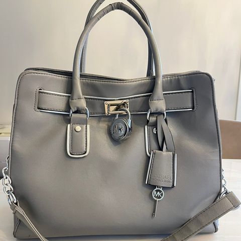 Michael Kors Hamilton Large veske