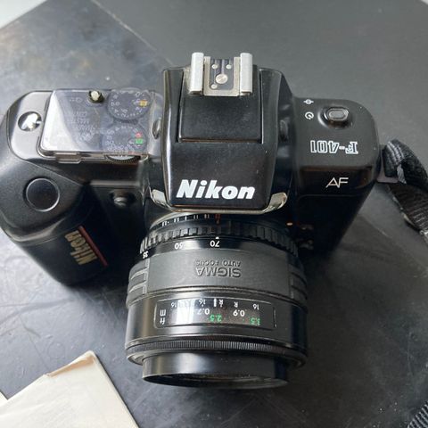 Nikon F-401 m. 35-70mm