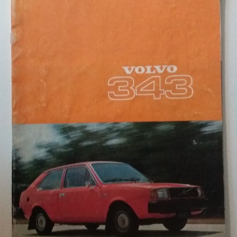 Volvo 343 -brosjyre + tilbehør selges samlet. (NORSK tekst)