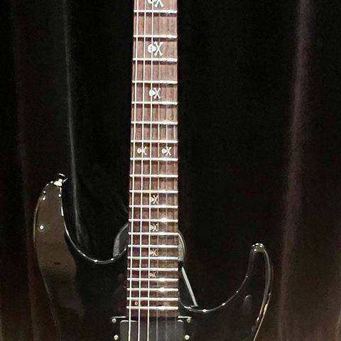Kirk Hammet gitar ESP KH2 selges