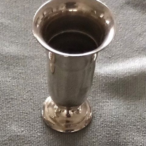 Liten vase - 40 gram sølv