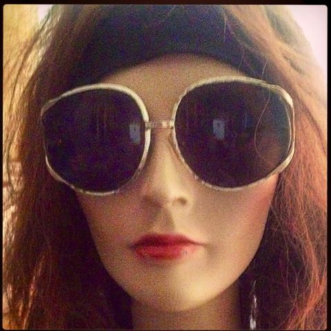 Vintage Dior Solbriller . Selges/Byttes …