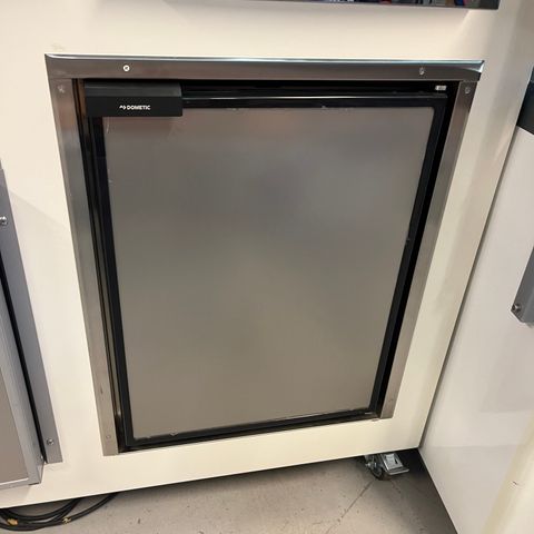 Dometic CRE-80 kjøleskap utstillingsmodell