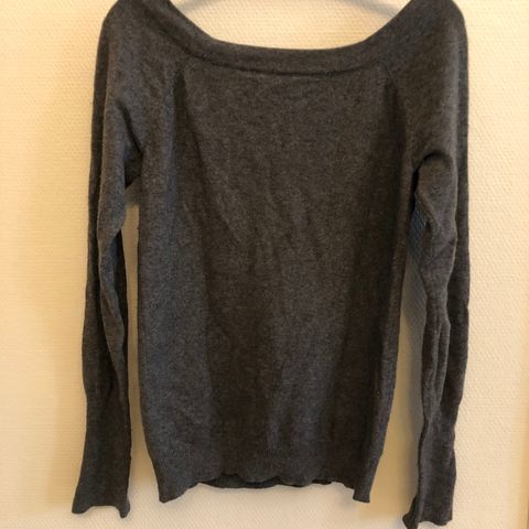 100% cashmere BcBg genser