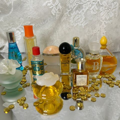 Miniatyrflasker med parfyme ✨