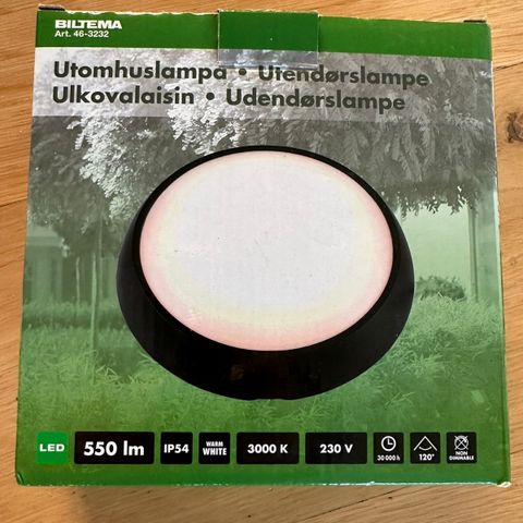 Utendørslampe, ny i emballasje