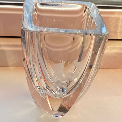 Johansfors Glasbruk vase selges