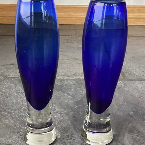 HADELAND GLASSVERK ORKIDÉ. 2 meget vakre og flotte vaser. «SOM NYE»