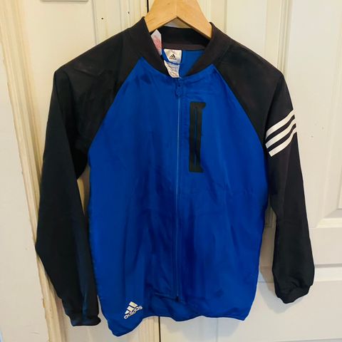 adidas treningsjakke