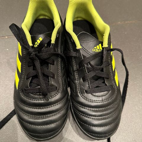 Adidas Copa fotballsko 32