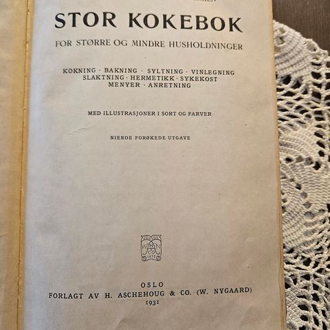 Stor kokebok fra 1931