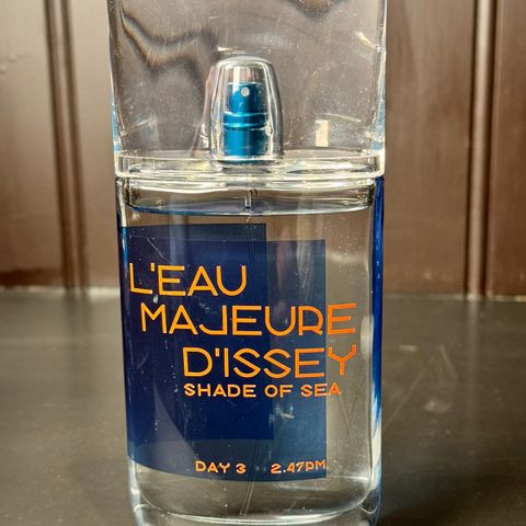 Issey Miyake  L'Eau Majeure d'Issey Shade of Sea  100ml