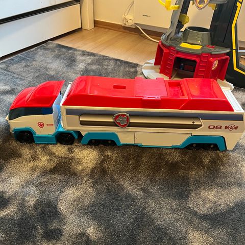 Stor Paw patrol buss med lyd.