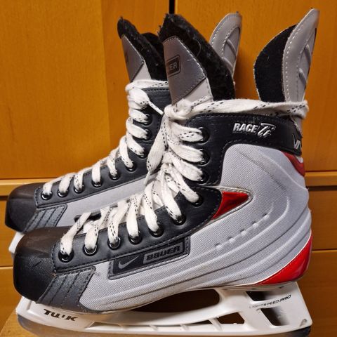 Bauer Vapor Race Ti hockey skøyter selges str 42 / 7