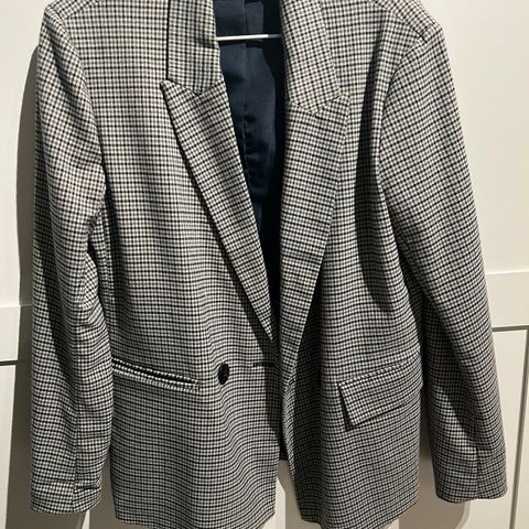 Rutete blazer fra Bik Bok