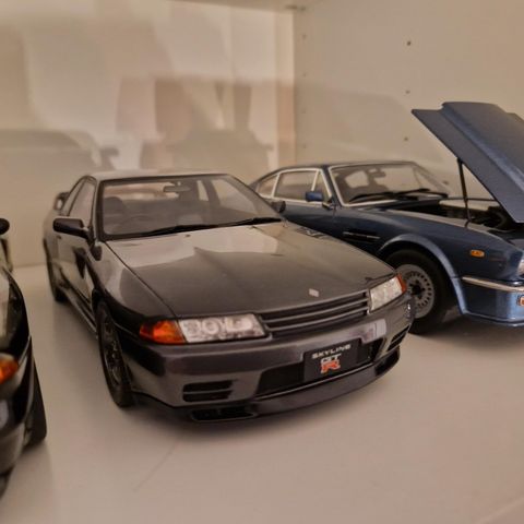 1/18 R32 GTR