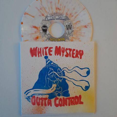 White mystery - Outta control 7" Garage rock fra Chicago,Artwork av Dan curran