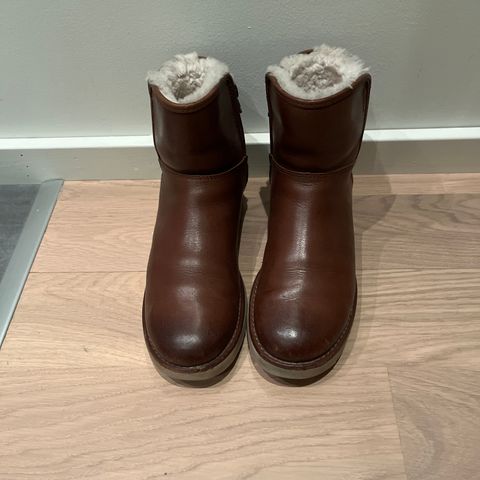 Ugg skinnboots str.37