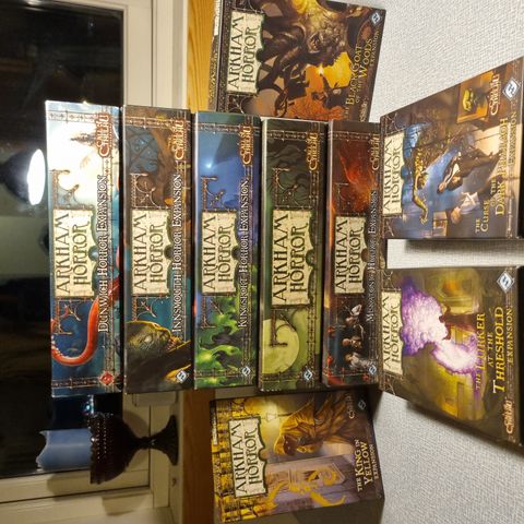 Komplett Arkham Horror 2. edition samling selges