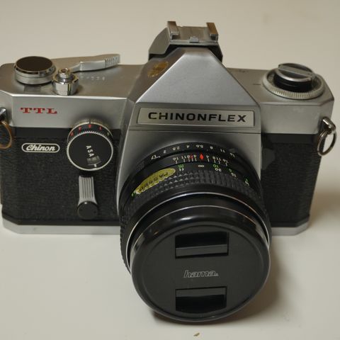 Chinonflex TTL med 28mm og 55mm objektiv og blits