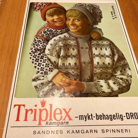 PLAKAT - TRIPLEX KAMGARN - SANDNES KAMGARN SPINNERI