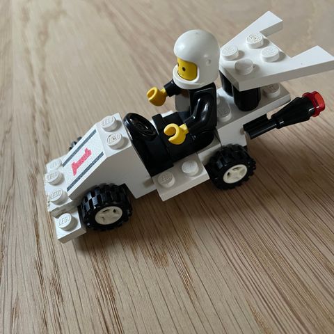 2 stk Legoland  racerbiler fra 1984 og 1985