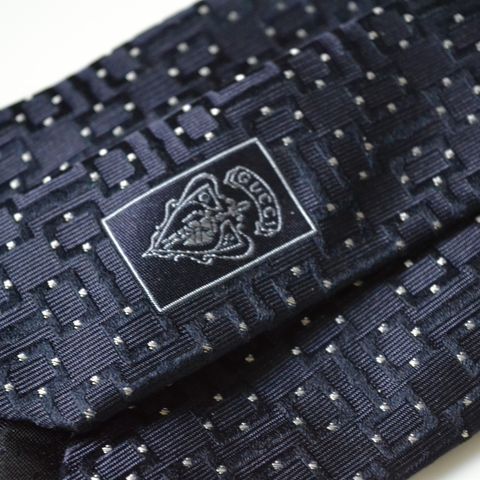 Vintage Gucci slips i silke