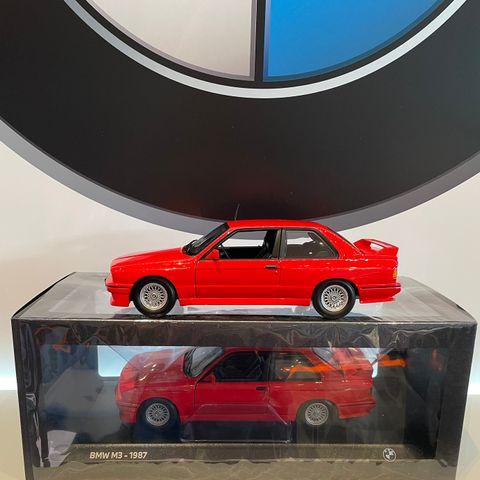 1:18 BMW E30 ///M3