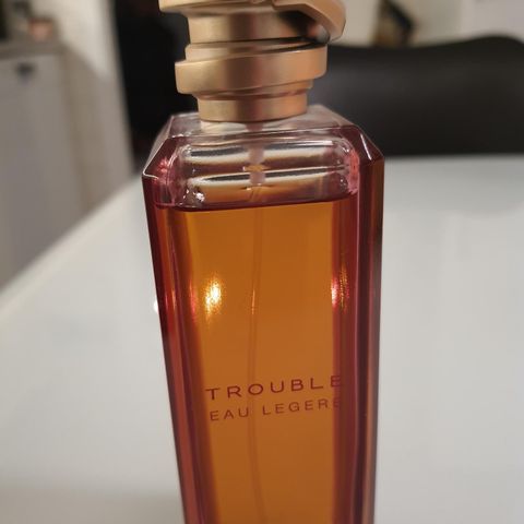 Boucheron Trouble Eau Legere.