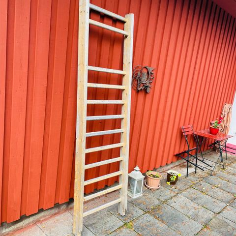 Ribbevegg - kan hentes i Knapstad - Østfold
