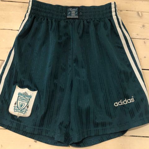 Liverpool - original 1995/96 shorts str M