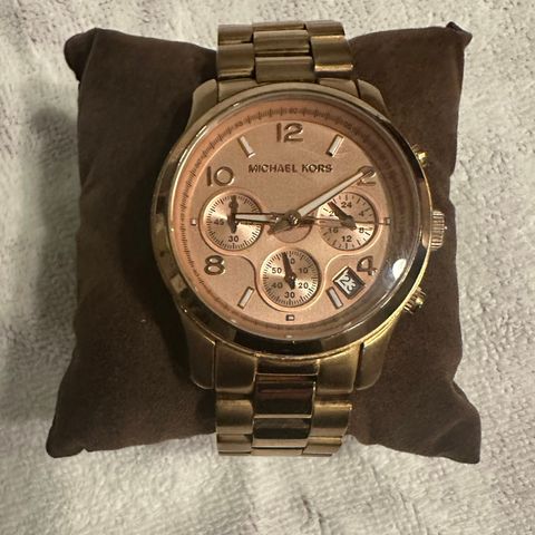 Michael kors klokke, MK5128 Rosegull