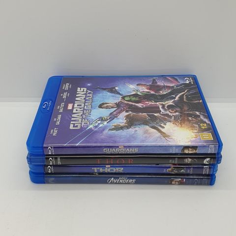 4 stk Marvel Blu-ray.