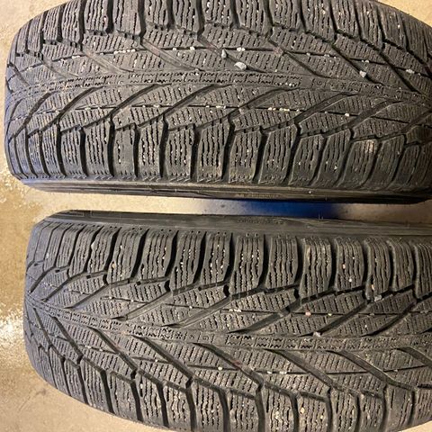 Nokian Hakkapeliitta R2 SUV . 225/65 R17. 106 R