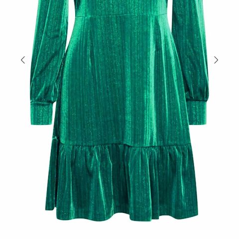Grønn BYPINEA kjole ØNSKES KJØPT!