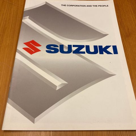 BILBROSJYRE - SUZUKI - THE CORPORATION AND THE PEOPLE - 1997