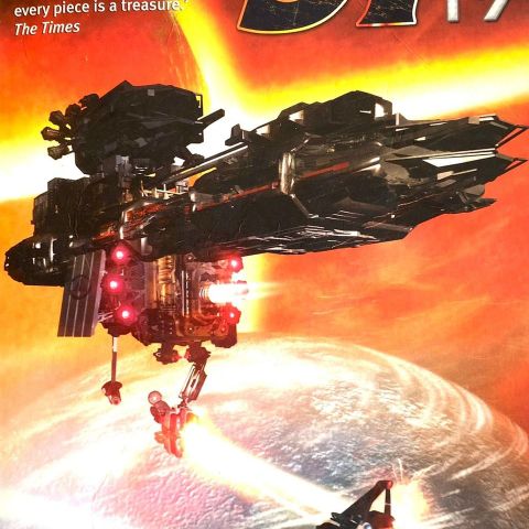 "The Mammoth Book of Best New Science Fiction, 2004". Paperback