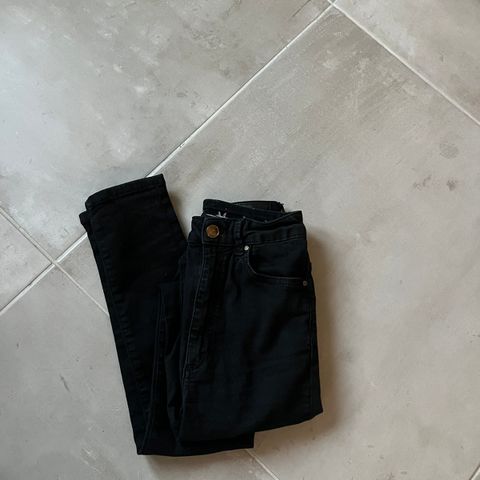 Jeans fra Bikbok