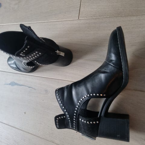 Annonsebilde