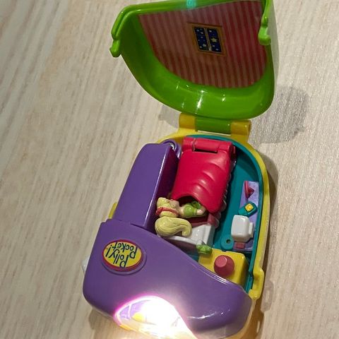 Polly Pocket «soverom» med lykt Bluebird 1998