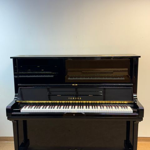Yamaha U3 Piano - stemming, frakt og krakk inkludert