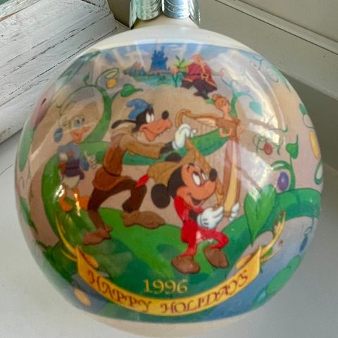 1 fin Disney samlekule frå 1996 i originalemballasje