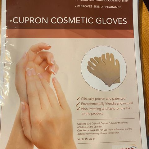Cupron cosmetic gloves