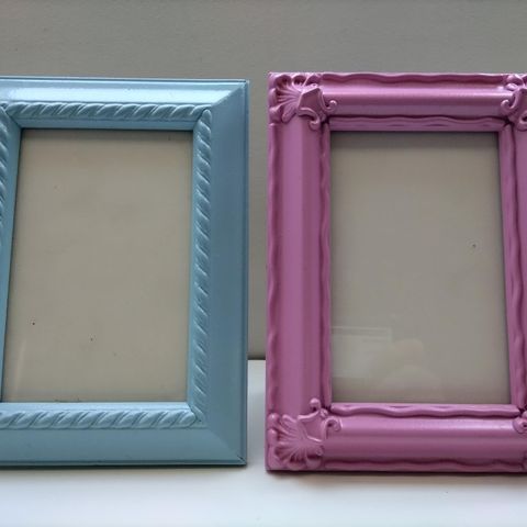 2 x portrettbilderammer. Pastel colours.